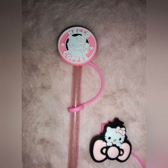 Hello Kitty straw caps - Picture 3 of 3